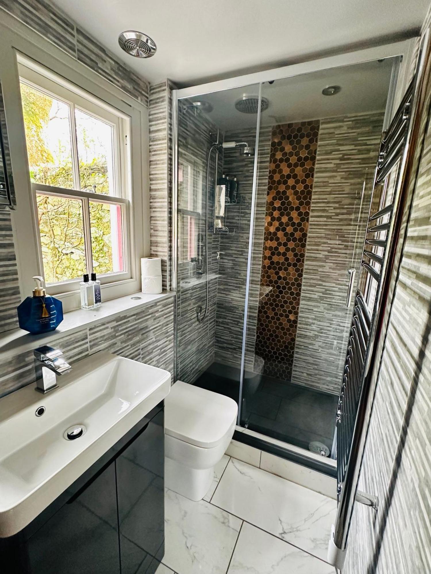 Tiny Romantic Retreat With Hot Tub On A Country Estate Near Cardigan Bay In Eryri Snowdonia Llanbedr  Esterno foto